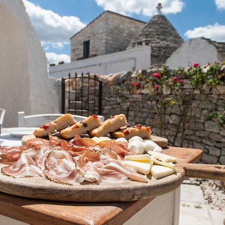 Trulli Holiday Deluxe & Wellness Alberobello Bagian luar foto