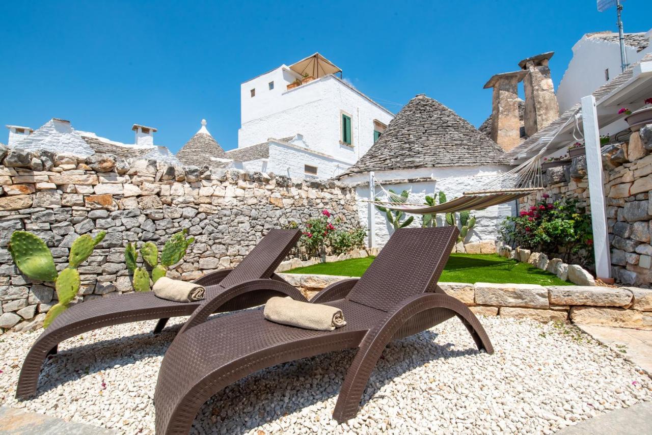 Trulli Holiday Deluxe & Wellness Alberobello Bagian luar foto